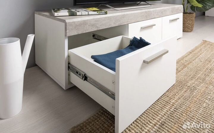 Тумба под тв Петра