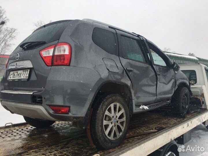Кузов на запчасти Nissan Terrano
