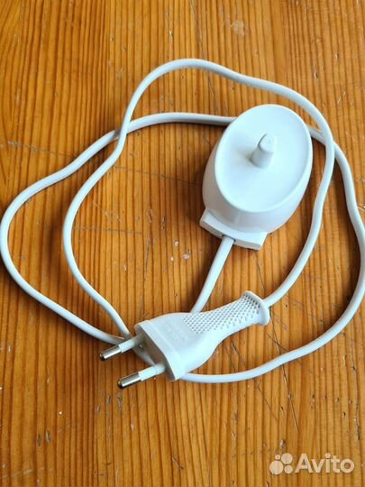 Зарядка для электрической зубной щётки Braun