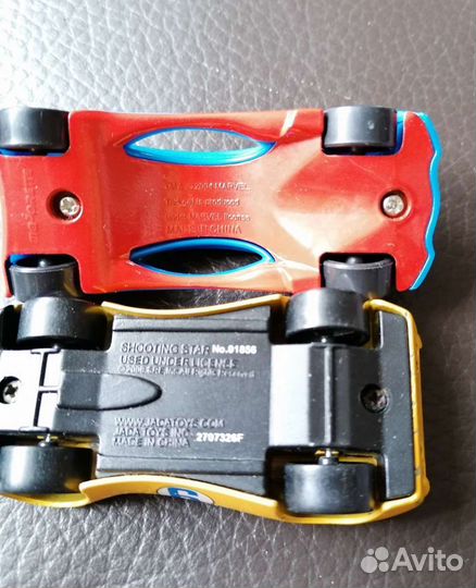 Фигурки Marvel и модели машинок