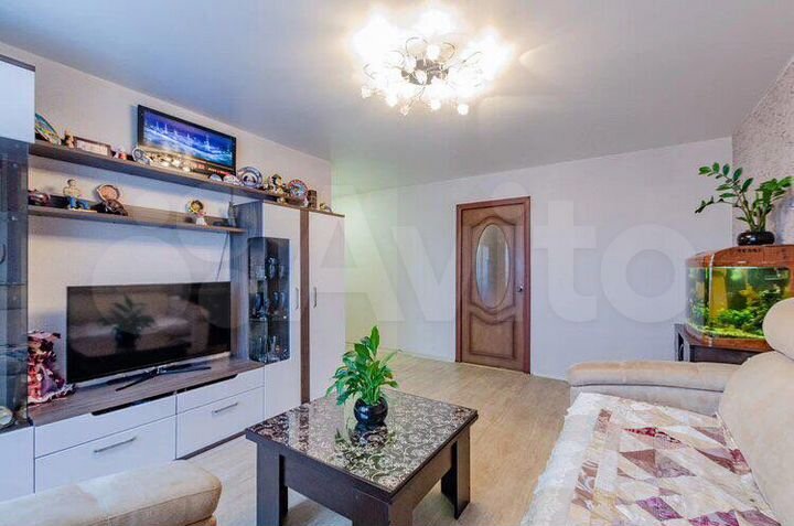 4-к. квартира, 70 м², 9/9 эт.