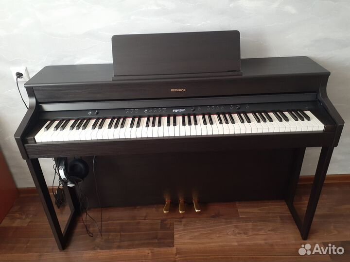 Цифровое пианино roland