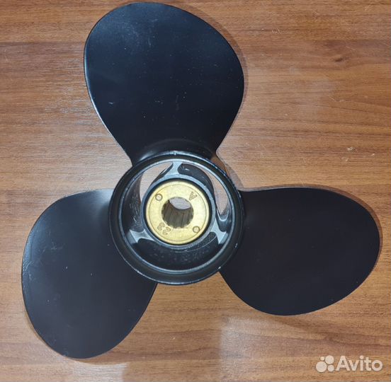 Винт Mercury 25-70 (3x11-5/8x11)