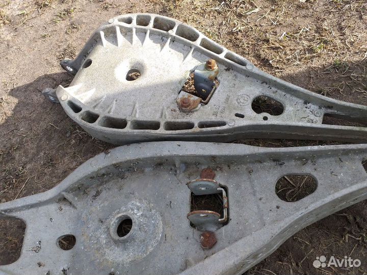 Рычаг задний BMW E46 Нижний алюминиевый