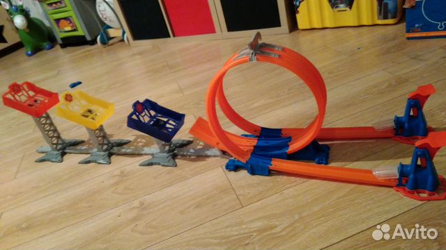 Трек hot Wheels Тиранозавр рекс w5084