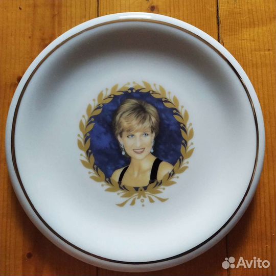 Тарелка настенная Принцесса Диана. Германия