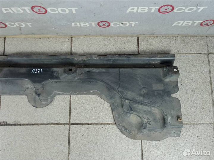 Облицовка днища левая VW Transporter T5 20032010