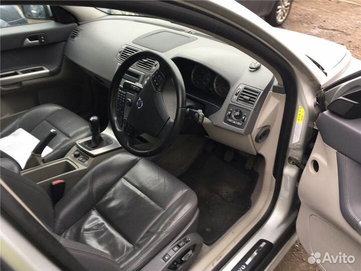 Разбор на запчасти Volvo V50 2004-2007
