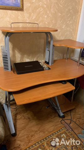 Компьютерный стол