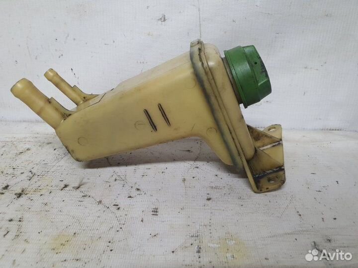 Бачок гура (гидроусителя руля ) Volkswagen Passat