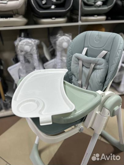 Компактный стул для кормления Luxmom K1