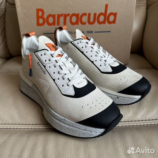 Новые кроссовки Barracuda 42р