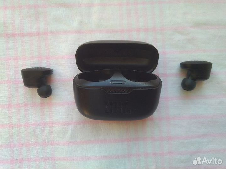 Наушники JBL