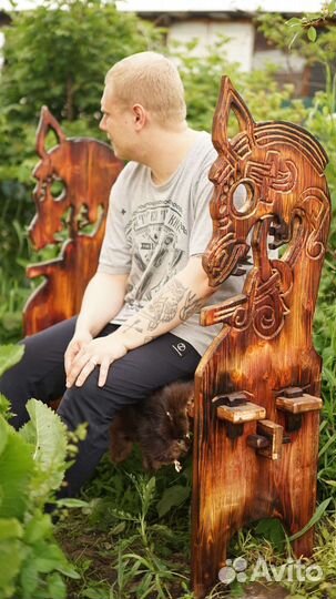 Скамья ручной работы (уличная мебель)