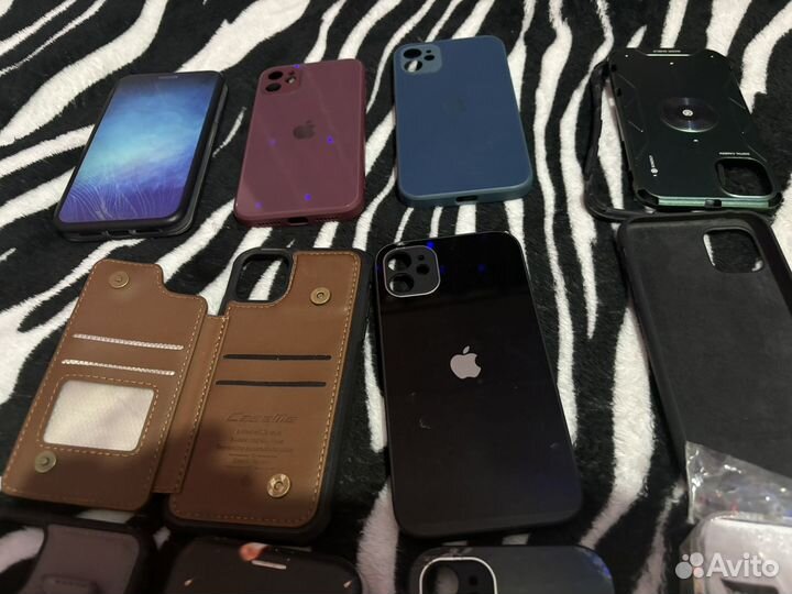 Чехлы для iPhone 11