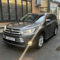 Toyota Highlander 3.5 AT, 2017, 180 000 км, с пробегом, цена 3 530 000 руб.