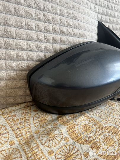 Зеркало боковое правое на skoda rapid