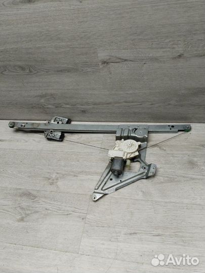 Стеклоподъемник левый Mercedes Sprinter 906 OM651