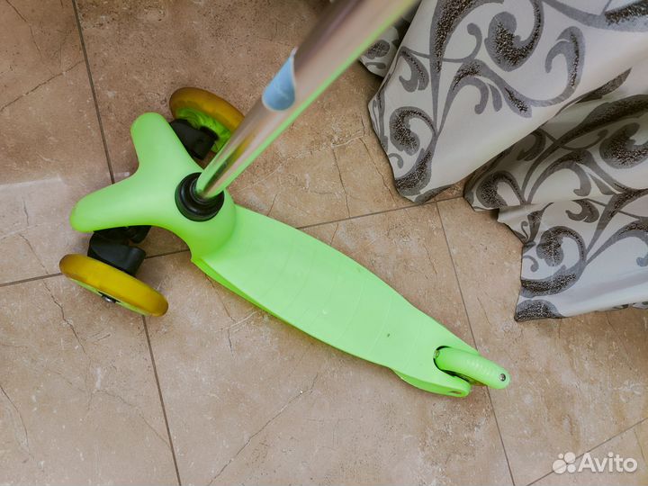 Самокат детский трехколесный бу