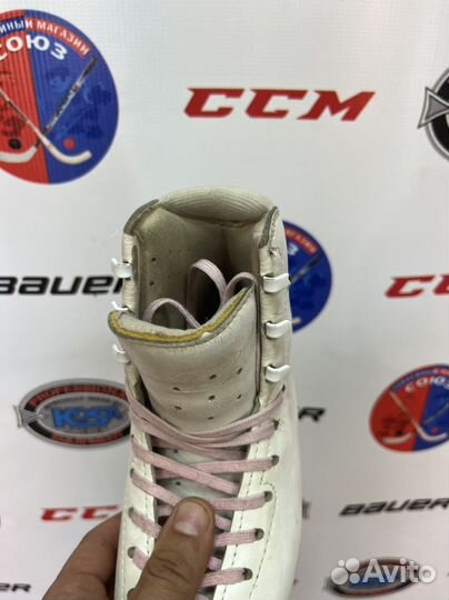 Фигурные коньки edea