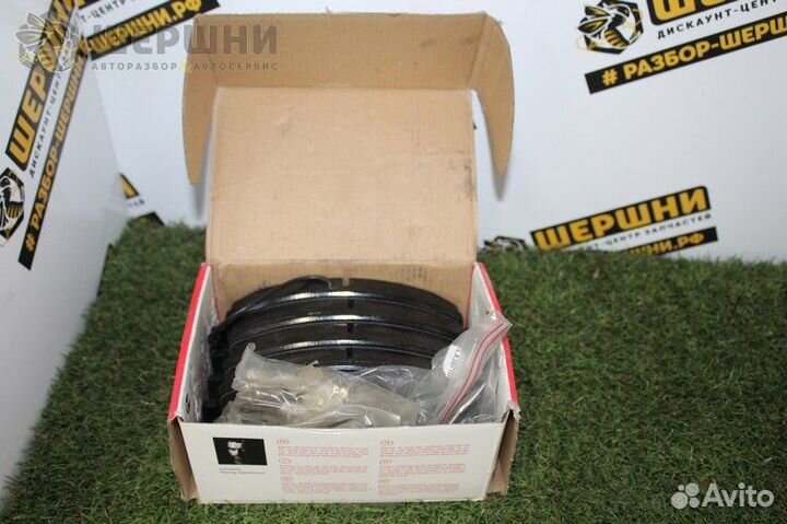 Колодки тормозные передний Boxer R16 (P61093)