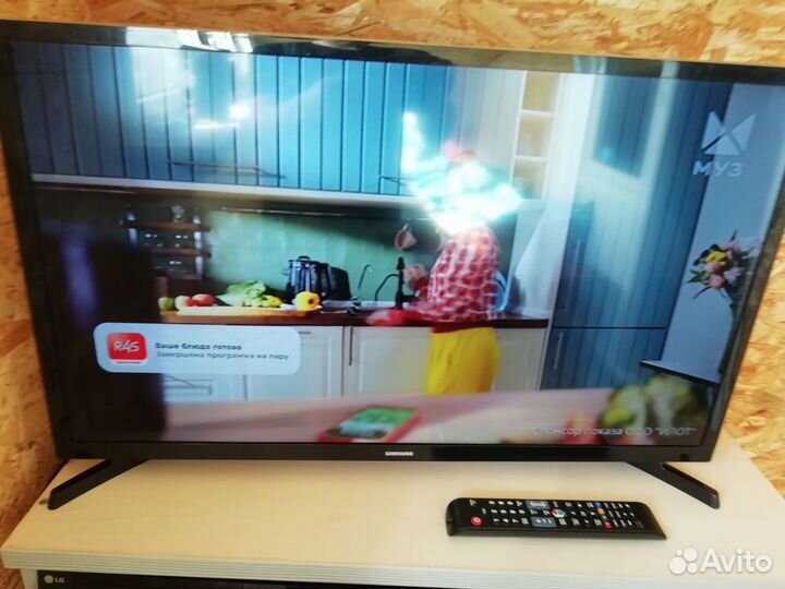 Телевизор самсунг смарт 32