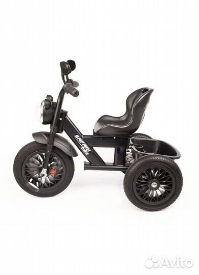 Трехколесный велосипед 