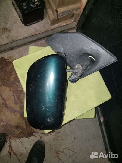 Зеркало боковое toyota corolla 121