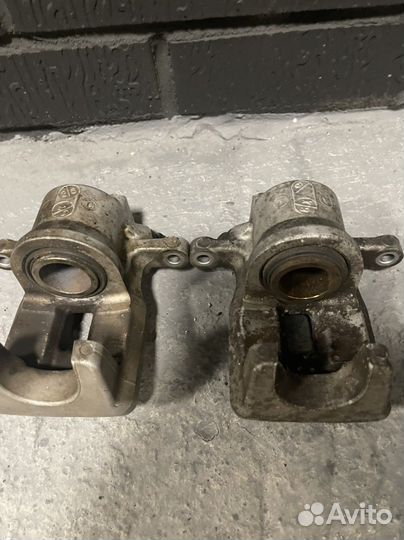 Суппорт задний toyota rav4 2008