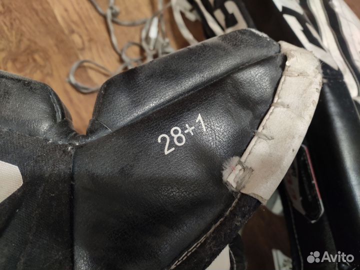 Вратарские щитки ccm, ловушка, блин