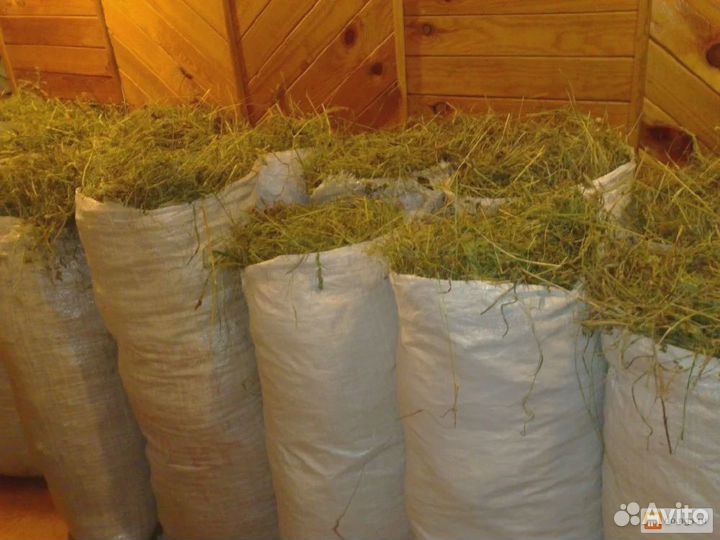 Сено в мешках