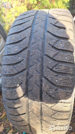 Bridgestone Ice Cruiser 7000 255/50 R19 107