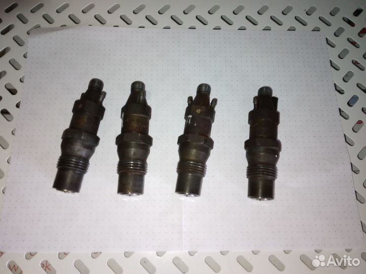 Форсунка дизельная 028130201L комплектом