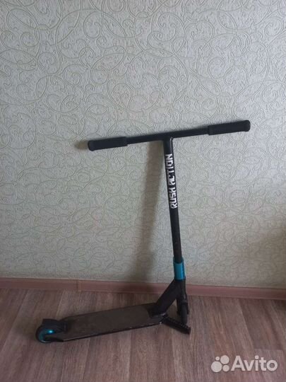 Трюковой самокат