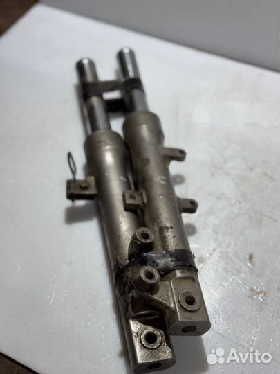 Перья вилки Suzuki address 110