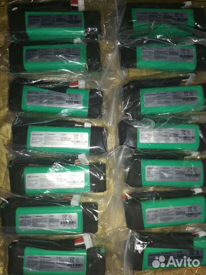 Продам аккумулятор для JBL Charge 3 оригина