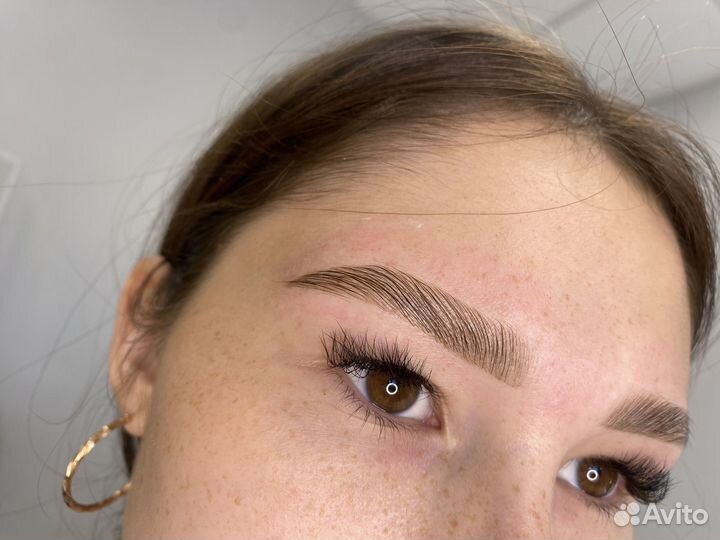 Окрашивание бровей/Ламинирование бровей