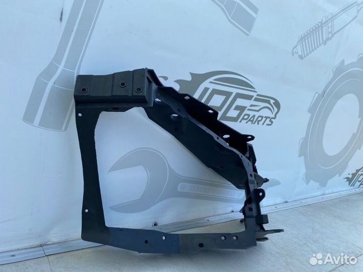 Рамка фары левая Mercedes S W222 A2226200191