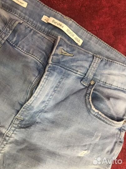 Джинсы bershka