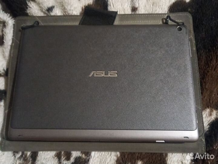 Планшет Asus P00C