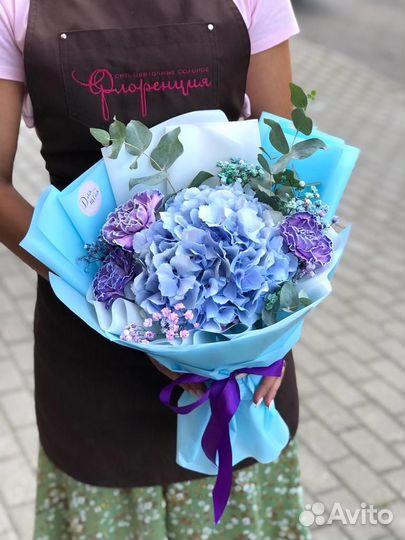 Букет комплимент из гортензии. Доставка 24