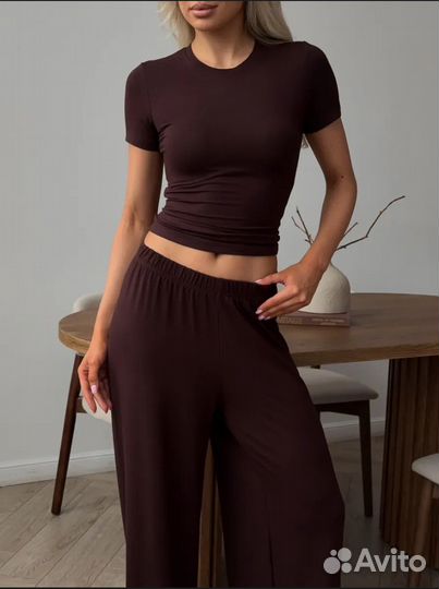 Костюм женский