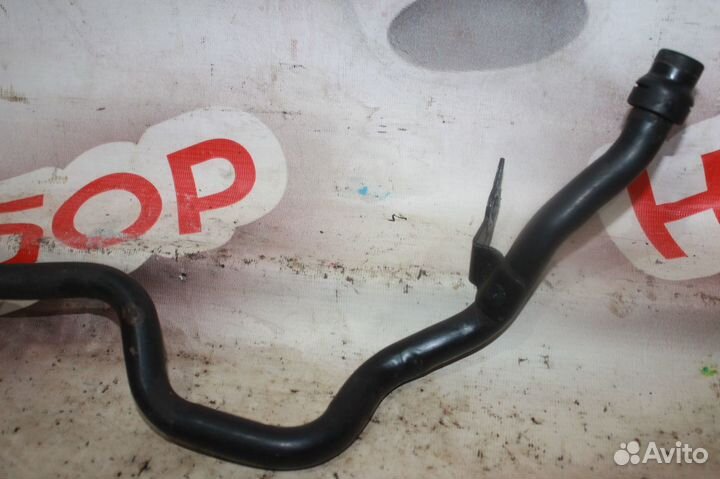 Патрубок системы охлаждения Audi A8 D3