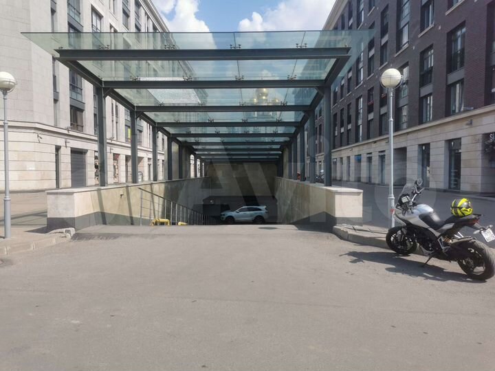 Машиноместо, 15 м²