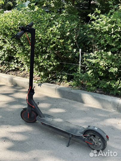 Электросамокат Xiaomi mijia m365 Pro