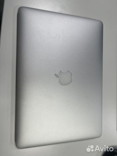 Apple MacBook Air 13inch 2017