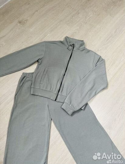 Спортивный костюм для девочки 40