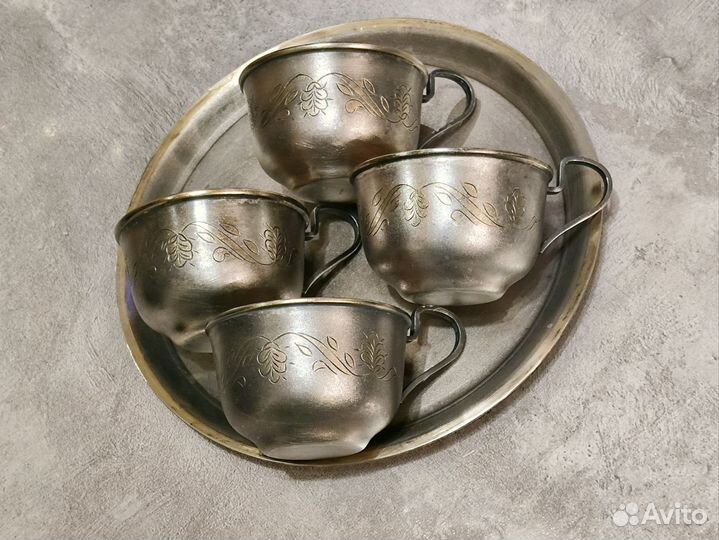 Набор чашек на подносе мельхиор (антиквариат)
