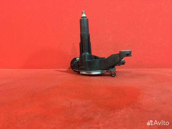 Моторчик стеклоочистителя Land Rover Freelander 2