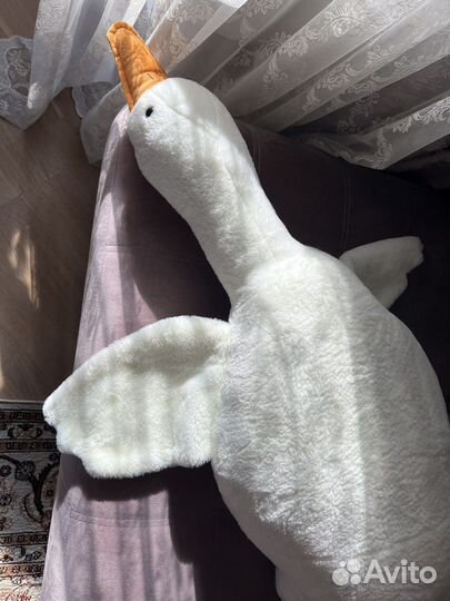 Гусь обнимусь